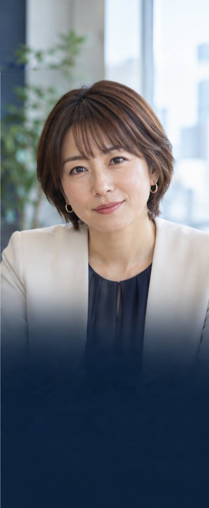 こちらに微笑む広報のゆみネエ